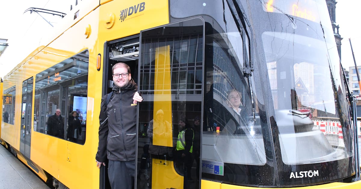 Erik Engelmann von den DVB bringt das Partyvolk von A nach B