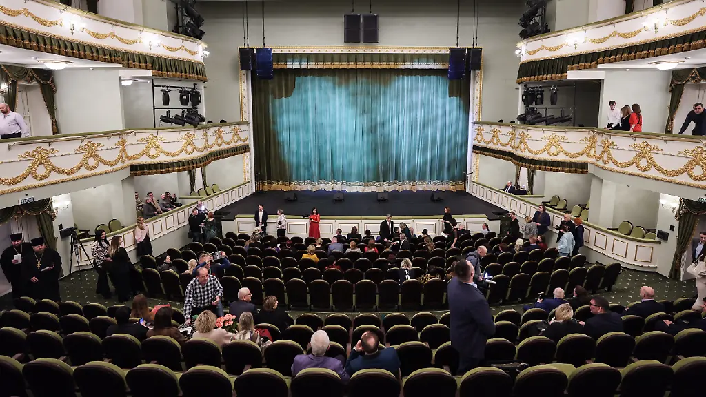 RUSSIA-MARIUPOL-DECEMBER-28-2025-Members-of-the-audience-gather-for-a-ceremony-to-open-the-Mariupol-Republican-Academic-Drama-Theatre-after-reconstruction-Credit-Image-Dmitry-Yagodkin-TASS-via-ZUMA-Press