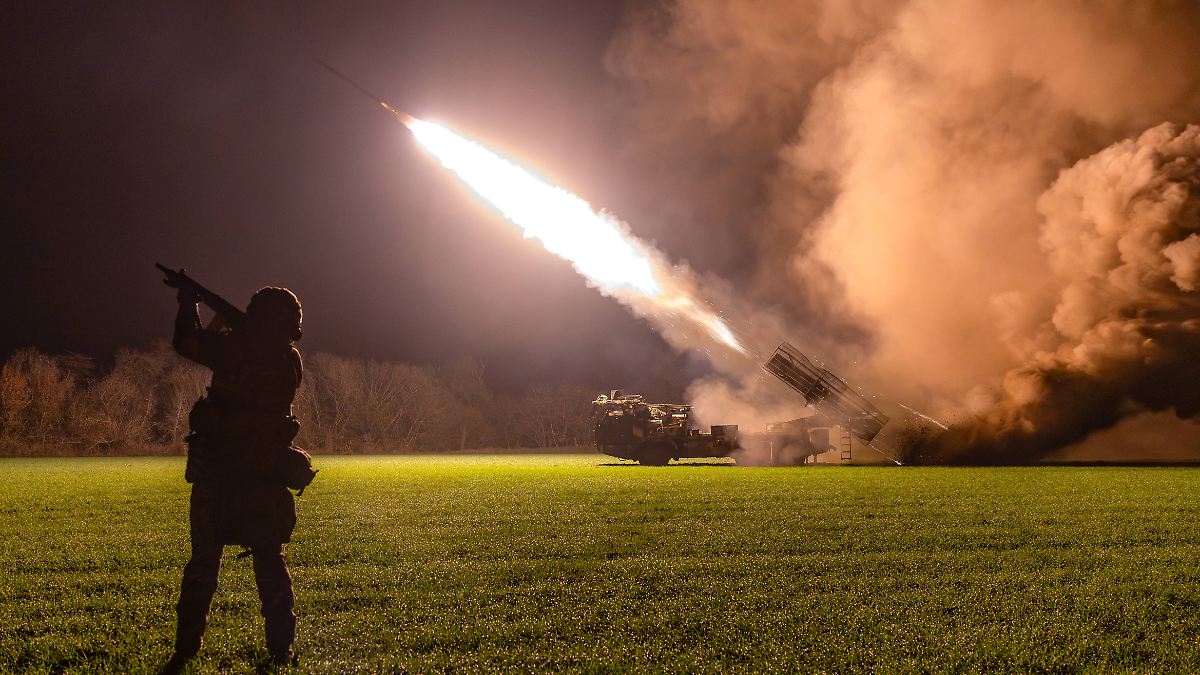 Kein Ukraine-Diktatfrieden?: Klingbeil: Auch USA wollen mehr Druck auf Russland machen