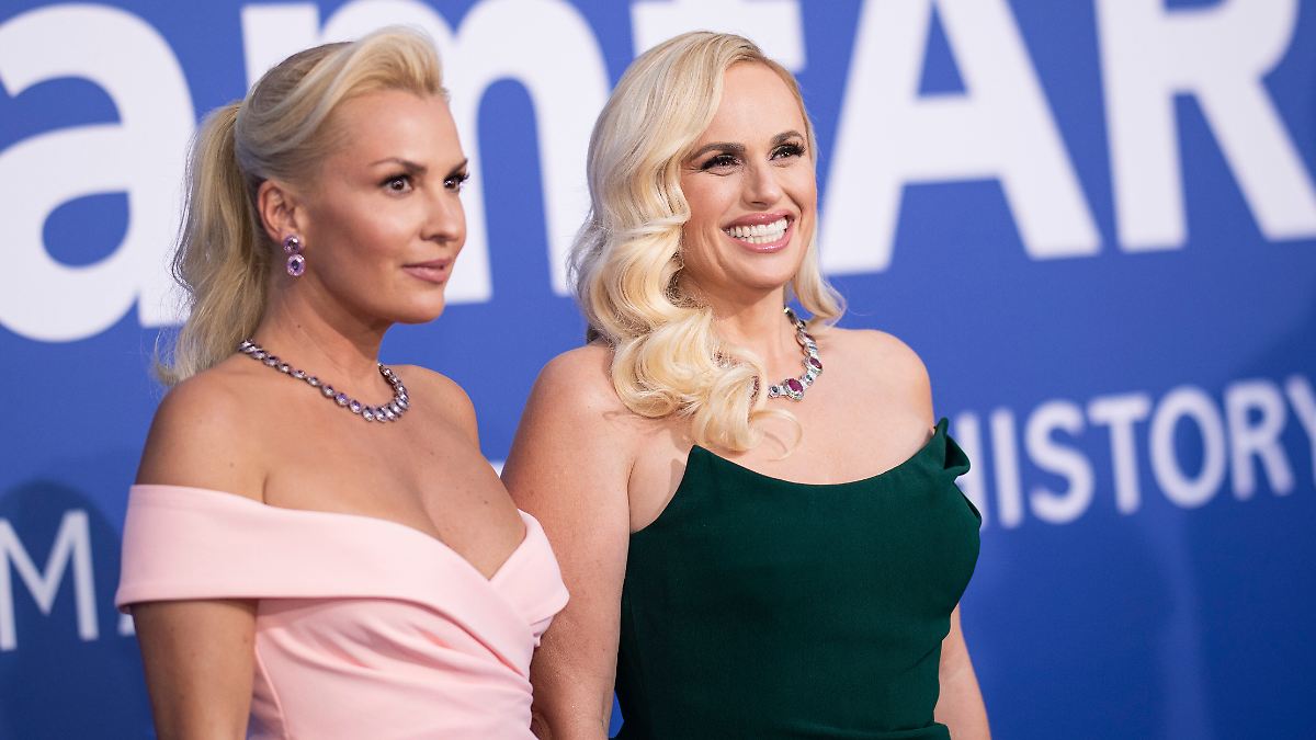 "Glücklichste Nachricht": Rebel Wilson und Ramona Agruma erwarten ihr zweites Kind