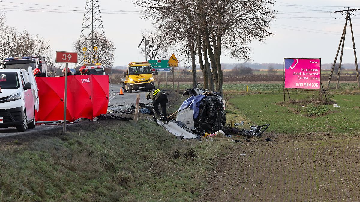 Tödlicher Unfall an Kreuzung: Sechs Tote bei Frontalzusammenstoß in Polen