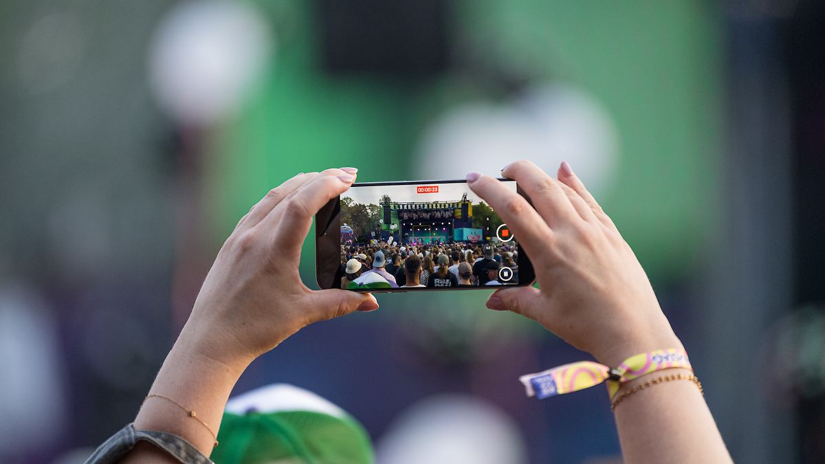 Alltag wird immer digitaler: Mobilfunkanbieter melden explodierenden Daten-Verkehr