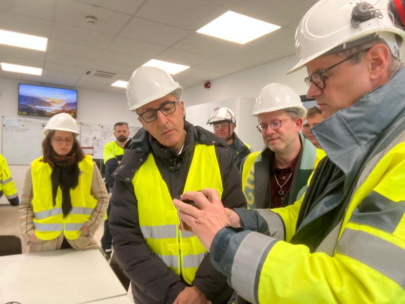 Mannheim: Cem Özdemir besucht Roche und Essity – Zukunftsprogramm für Gesundheitswirtschaft und nachhaltige Industrie