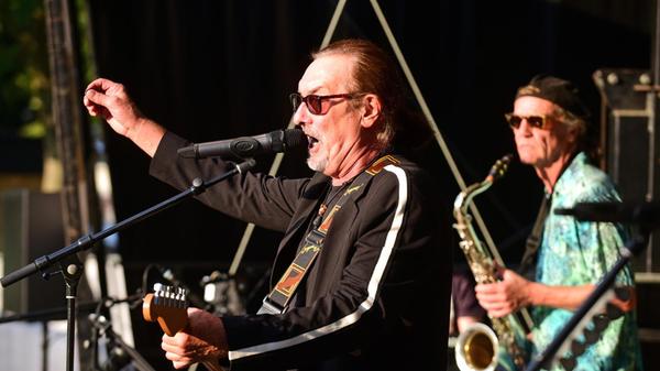 Die Rudi Madsius Band tummelt sich in den Gefilden des Soul, Rhythm'n'Blues und Rock. Am Freitag ist die erfahrene Combo mit ihrem Sound in den Ansbacher Kammerspielen zu Gast. Das Konzert startet um 20 Uhr. Die Rudi Madsius Band tummelt sich in den Gefilden des Soul, Rhythm'n'Blues und Rock. Am Freitag ist die erfahrene Combo mit ihrem Sound in den Ansbacher Kammerspielen zu Gast. Das Konzert startet um 20 Uhr.