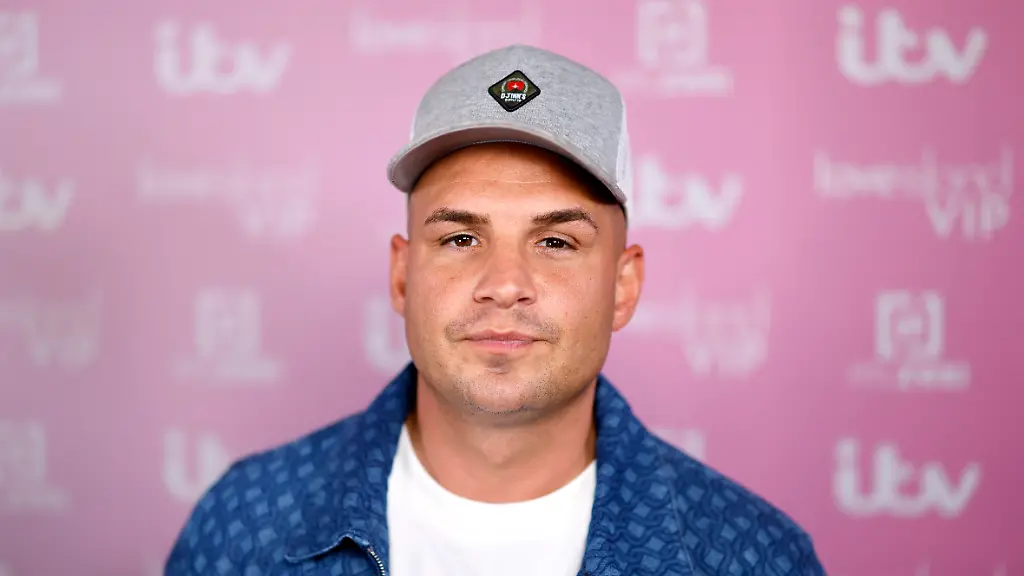 Saenger-Pietro-Lombardi-bei-der-Premiere-der-neuen-Staffel-der-Dating-Show-Love-Island-VIP-im-Cinenova-Kino-die-neue-Staffel-wird-ab-dem-11-September-bei-RTL2-ausgesetrahlt-Koeln-03-09