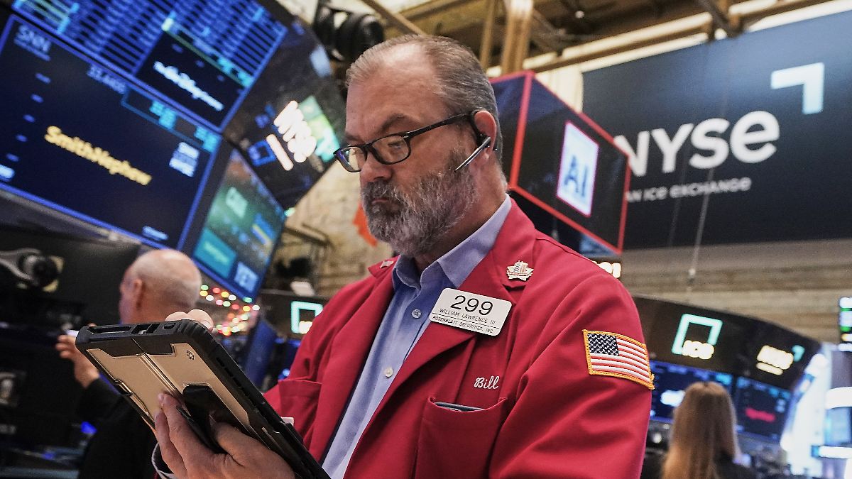 Wall Street schließt unverändert: US-Anleger hoffen auf Santa-Claus-Rally