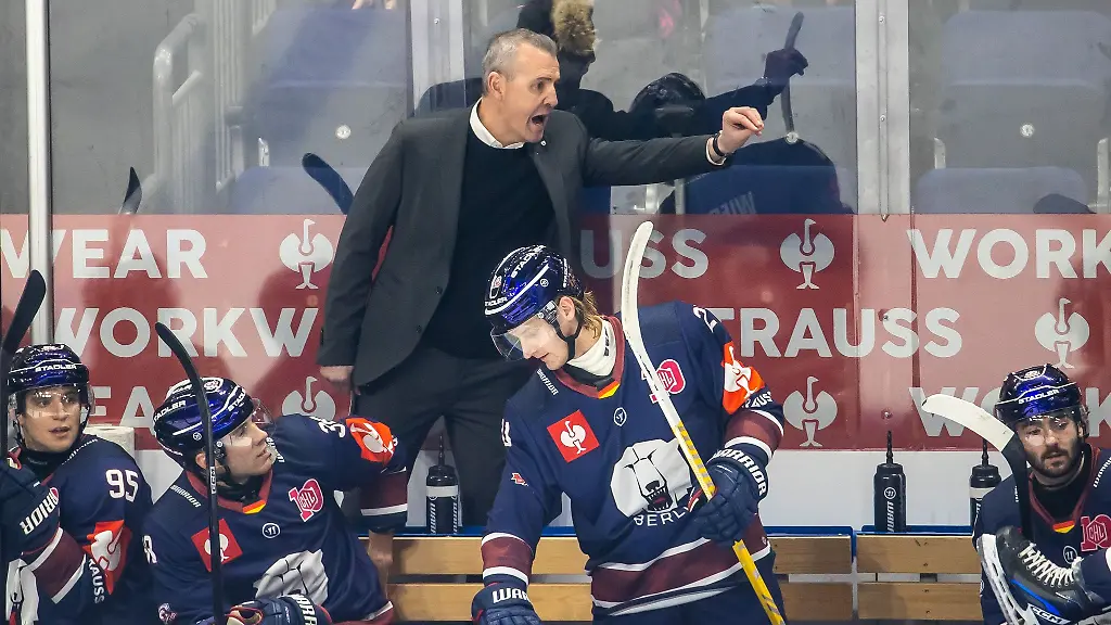 Trainer-Serge-Aubin-muss-mit-den-Eisbaeren-Berlin-eine-weitere-Niederlage-hinnehmen