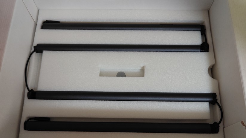 Mit der Uplighter Stehleuchte präsentiert Govee eine außergewöhnliche Stehlampe. Sie zaubert tolle Animationen an die Decke, kann aber dank einer zweiten Leuchte auch als einfache Leselampe genutzt werden. Aktuell ist sie zum neuen Tiefstpreis für 140 Euro statt 180 Euro (- 22 Prozent) erhältlich.