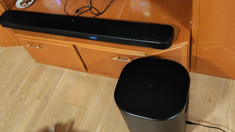 JBL Bar 1000MK2: Soundbar mit Dolby Atmos und insgesamt 960 Watt Leistung.