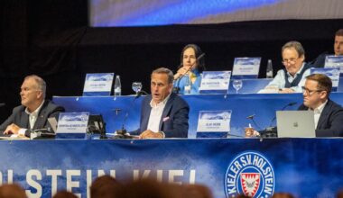 Präsident Schneekloth verspricht Freibier für die Fans