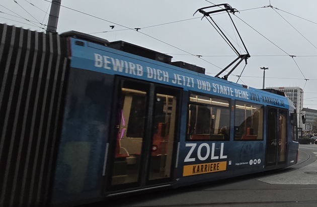 HZA-N: Zoll sucht nächste Generation - Hauptzollamt Nürnberg auf der Berufsbildung 2025