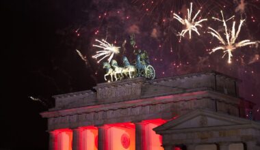 Wegner ruft nach Böllerverbot: Berliner Polizei will sich Silvester-Randalierer vorknöpfen