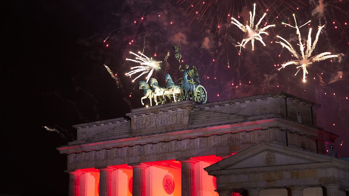 Wegner ruft nach Böllerverbot: Berliner Polizei will sich Silvester-Randalierer vorknöpfen