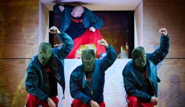 Das Staatstheater Nürnberg zeigt „Druck“ von Arad Dabiri - die Premierenkritik - Bayern