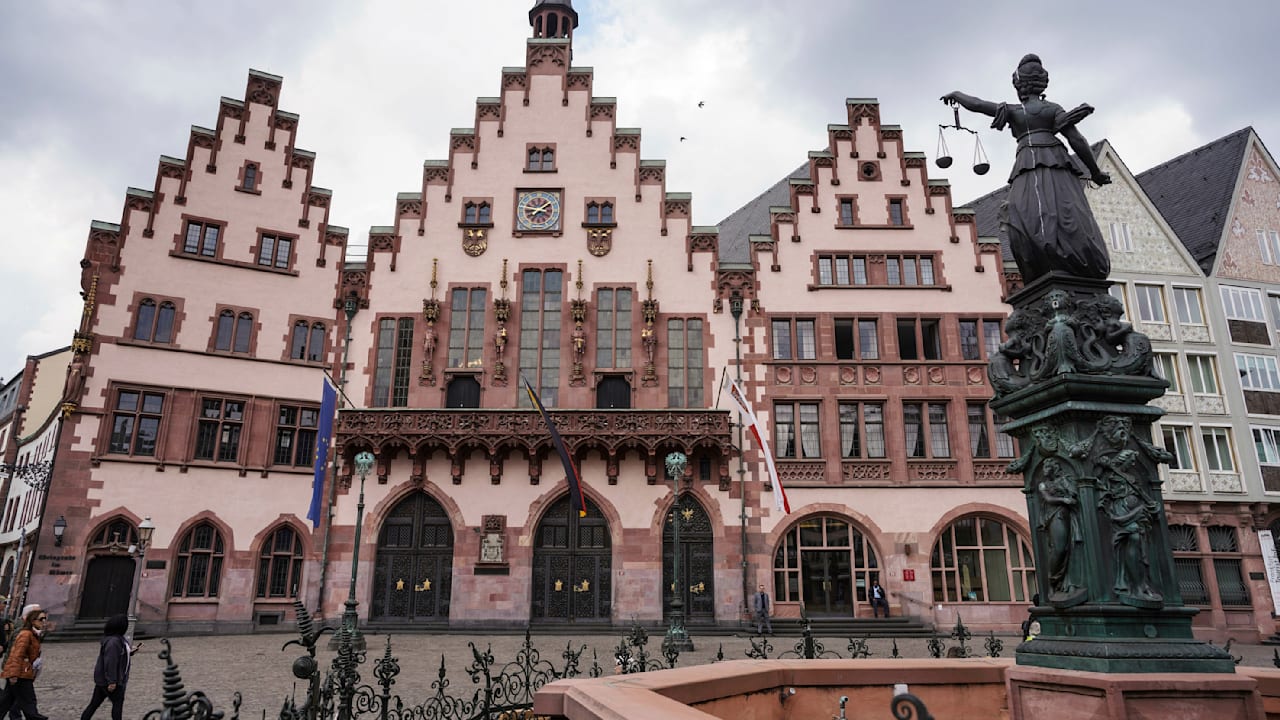 Fördert Frankfurt linksradikale Israel-Hasser? | Politik