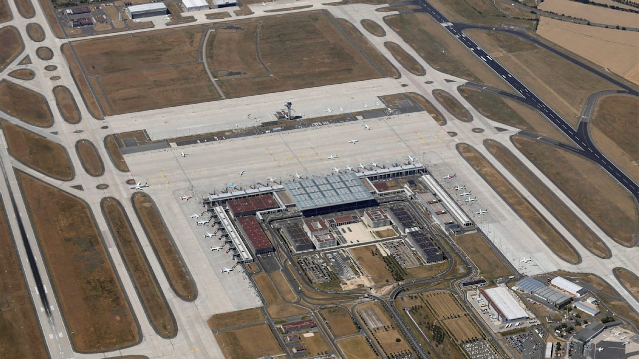 Gunnar Schupelius: Ja, Berlin braucht eine dritte Startbahn | Regional