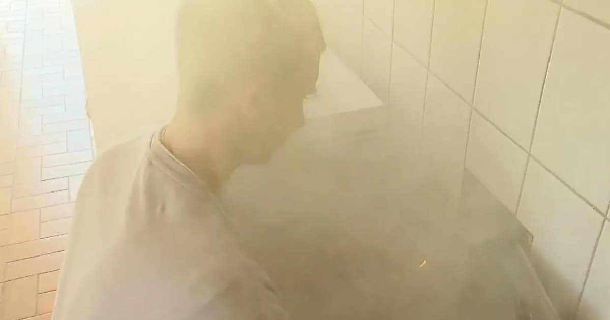 Chaos bei "Bauer sucht Frau": Hofdame verursacht Rauchwolke in Michaels Küche