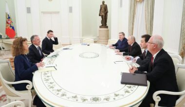 Ukraine-Krieg: ++ Putin trifft Witkoff und Kushner – kurz zuvor droht er Europa ++ Liveticker