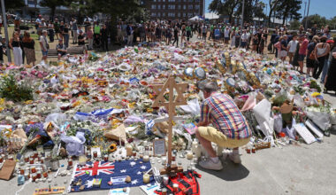 Verhör startet bald: Bondi-Beach-Attentäter erwacht aus Koma – erstes Opfer beerdigt