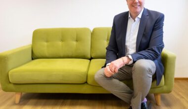 Schweitzer wünscht sich Landtagssitzung in Mundart