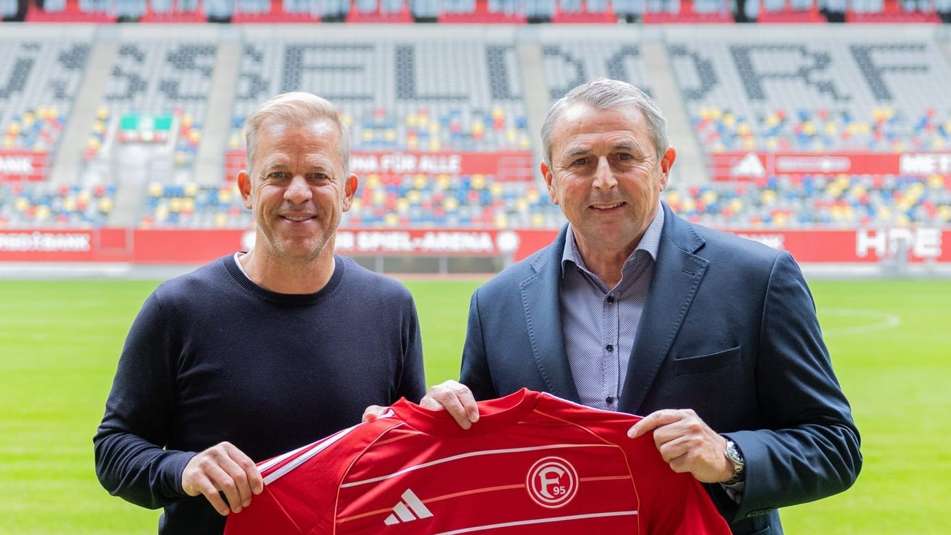 Markus Anfang (l) und Klaus Allofs Markus Anfang (l) und Klaus Allofs