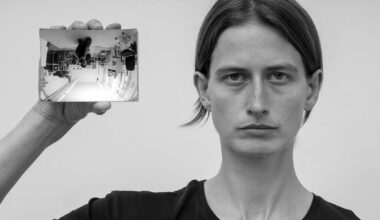 Ausstellung "Andrzej Steinbach. Hier" in Erfurter Kunsthalle: Wie Fotos diese eigenartige Welt sezieren