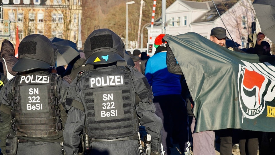 Antifa-Demonstration in Schwarzenberg - Polizei mit Großaufgebot