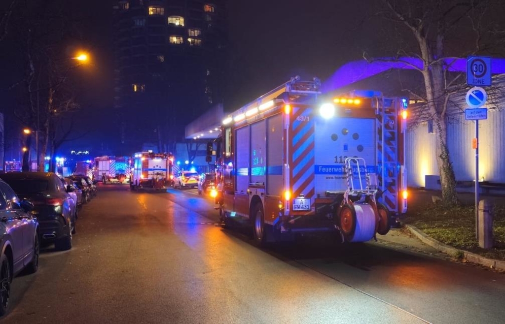 Mann (75) muss mit Rauchgasvergiftung in Klinik