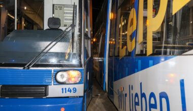 Unfall in Leipzig: Frau gerät zwischen zwei Straßenbahnen | Regional
