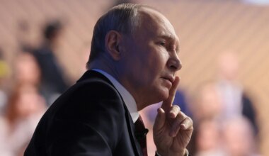 Russland: Putin stellt sich Medien und Bürgern – und spielt weiter auf Zeit - Politik