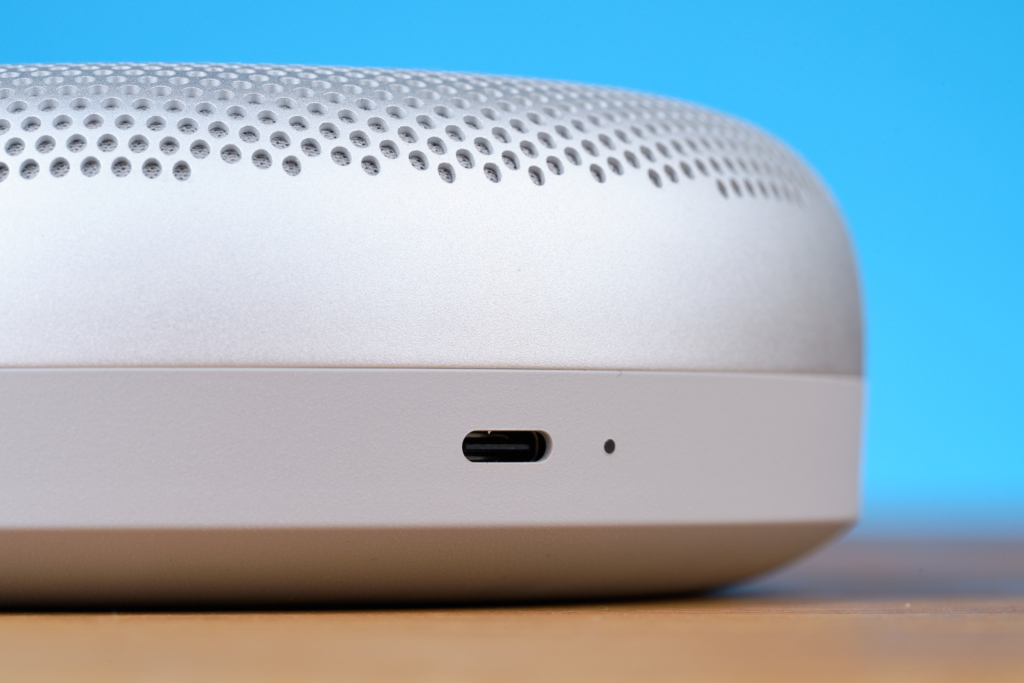 Bang & Olufsen Beosound A1 (3. Gen.) – USB-Anschluss