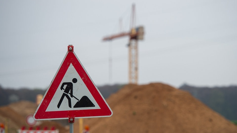 Schöne Bescherung für Autofahrer an A14: B189 muss sofort gesperrt werden