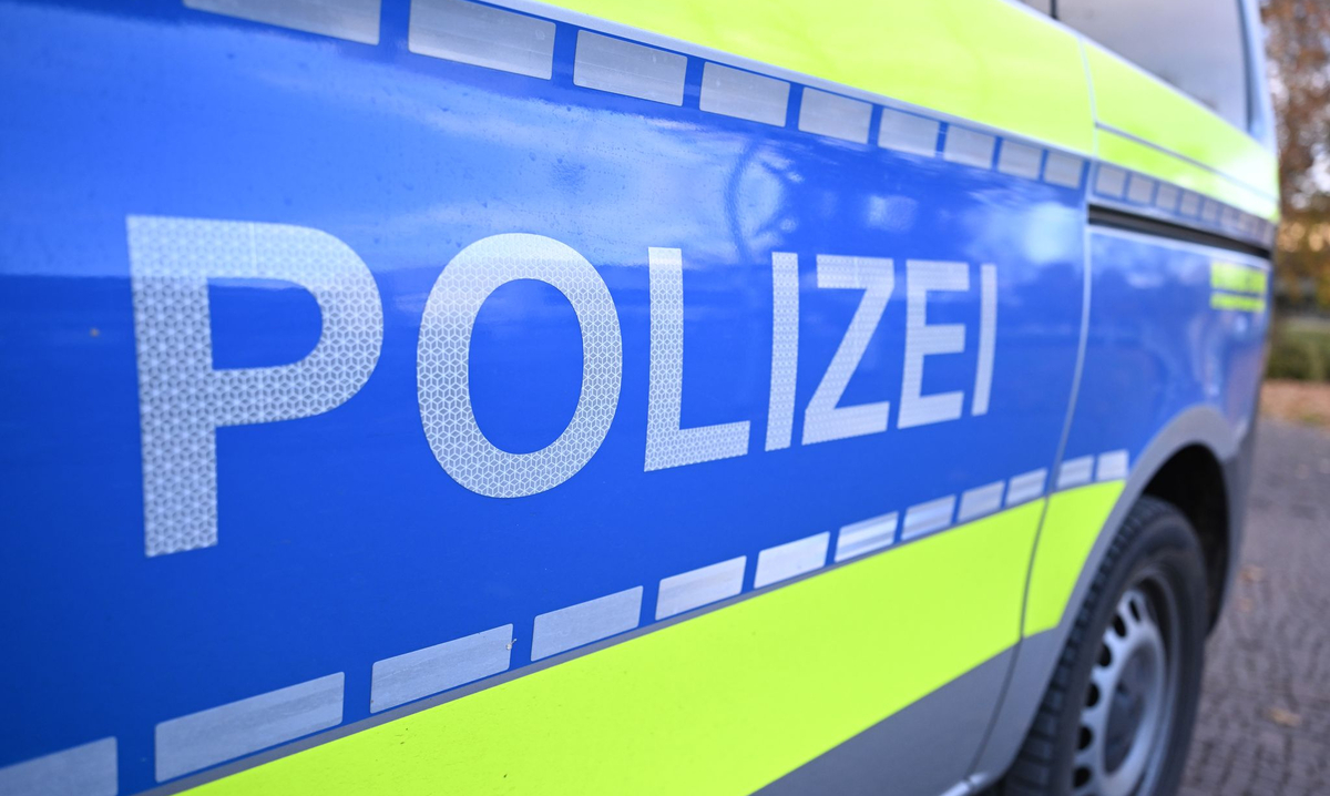 Stein auf Auto eines Schloß Holte-Stukenbrockers geworfen