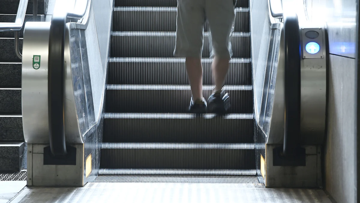 München: Mann soll Kind auf U-Bahn-Rolltreppe in Giesing sexuell missbraucht haben - München