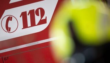 Die Bergungsarbeiten laufen. (Symbolbild)