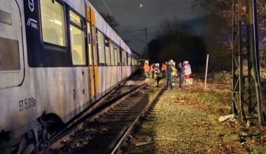 FW-DO: Mehrere Personen im Gleisbett nach technischem Defekt eines Personenzuges