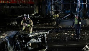 Russland greift die frontnahe ukrainische Großstadt Saporischschja wieder mit Gleitbomben an.