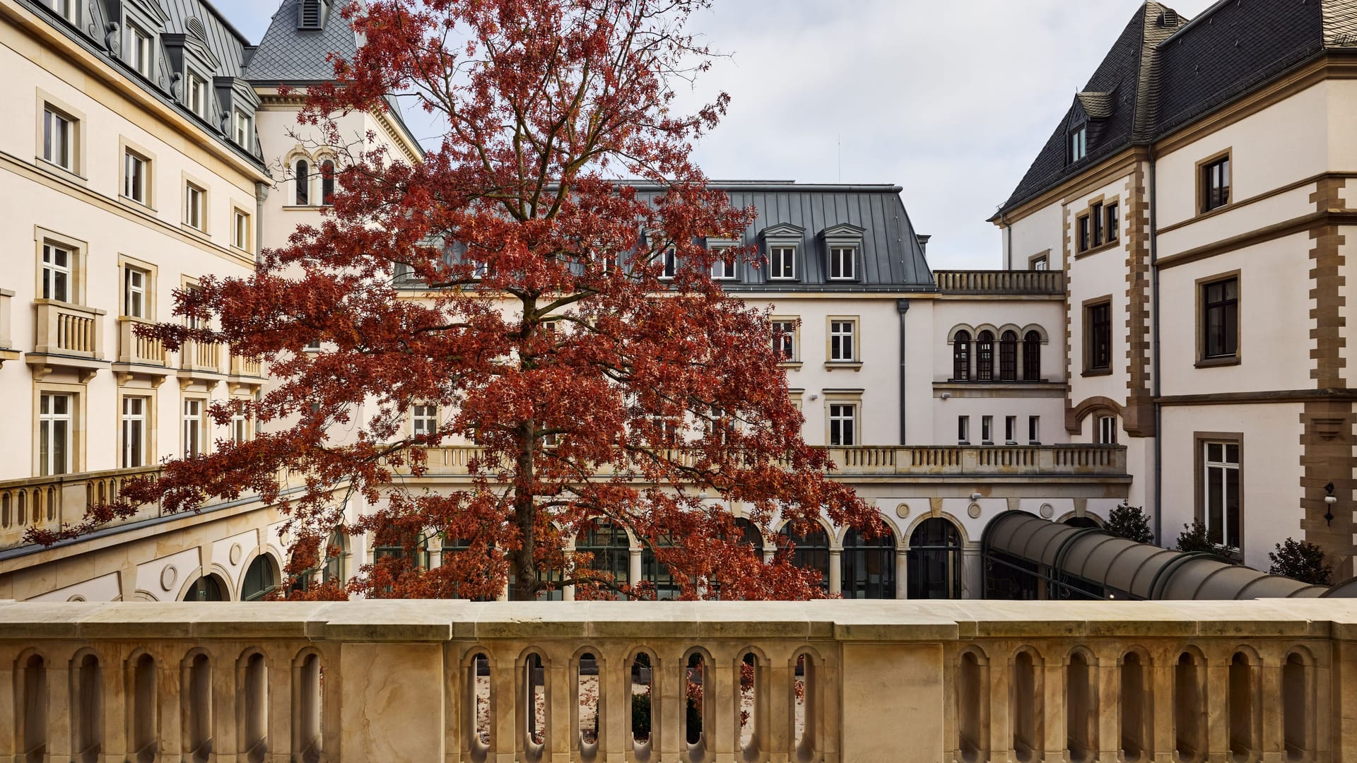 Blick in den Innenhof des neu eröffneten Hauses The Florentin, das früher als Villa Kennedy bekannt war.