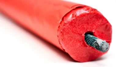 Böller in Menge geworfen: Mehrere Personen in Delmenhorst verletzt