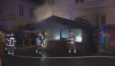 Brand auf Weihnachtsmarkt in Oldenburg: Verdächtiger festgenommen
