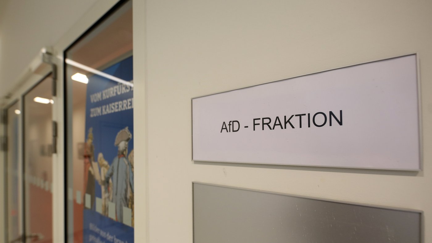 Kein Praktikum bei der AfD-Fraktion: Brandenburgs Bildungsminister verteidigt Schulleiter