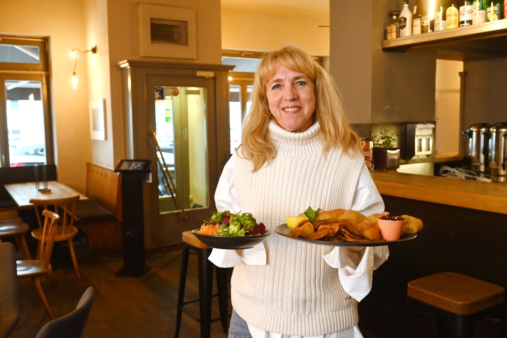 Die Schnitzel im von Susanne Allmang betriebenen „Steinheil“ sollen zumindest nicht teurer werden.
