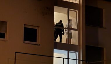 Schüsse auf Spielplatz in Stuttgart: Kripo nimmt Verdächtigen (16) in kurzen Hosen fest | Regional