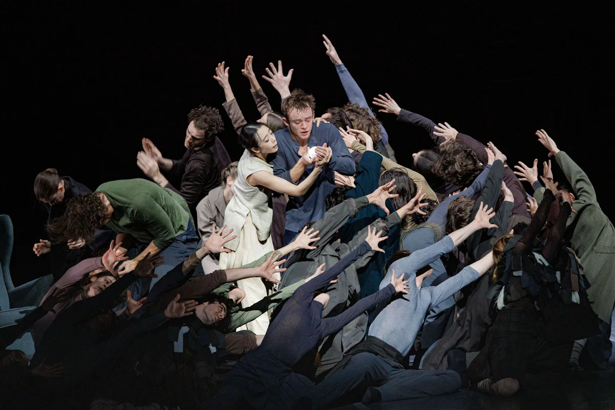 Hamburg Ballett - Schönheit, Sehnsucht und viel Düsternis - Kultur