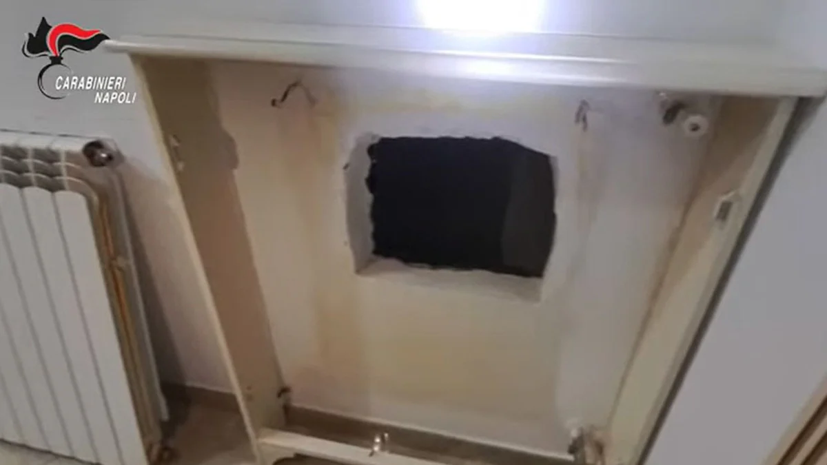 Ciro Andolfi: Mafia-Boss in Mauerversteck in Neapel gefasst - Panorama