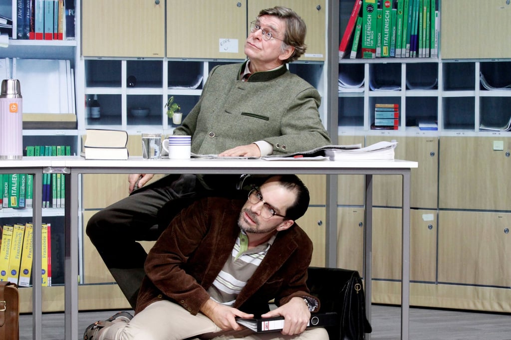 Mit der Waffe zur Zeugniskonferenz