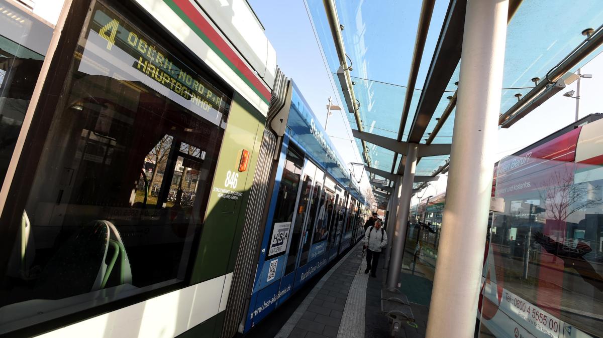 Jugendliche surfen auf Straßenbahn – Polizei spricht von „gefährlichem Trend“