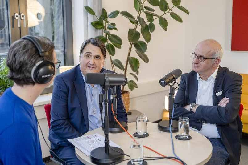 Podcast zum Ruhr Innovation Lab startet mit Interview der Rektoren