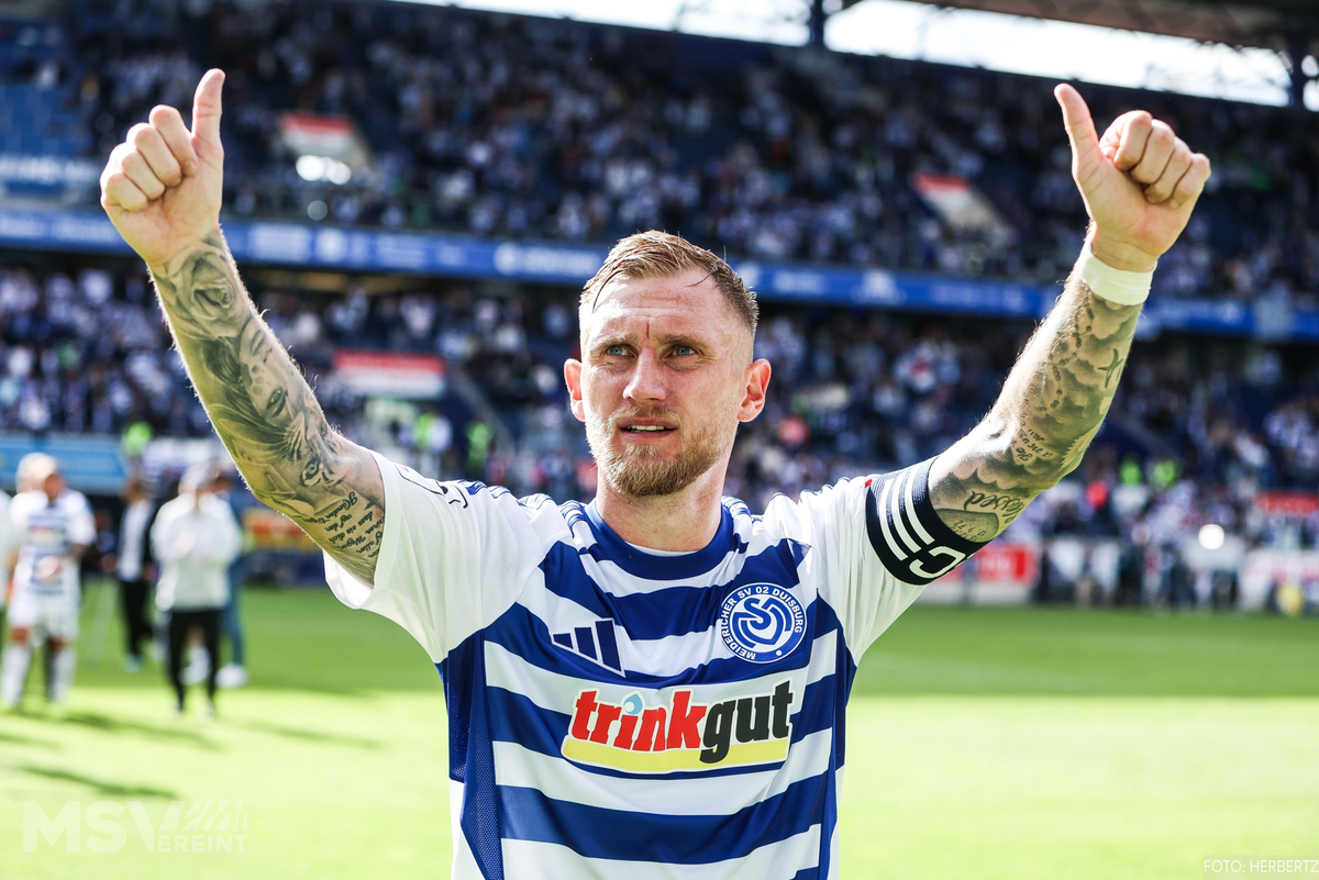 Ali Hahn weiter, immer weiter in ZebraStreifen!