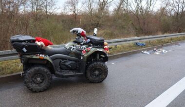 Mannheim | Fahrer stürzt von «Weihnachts-Quad» und wird schwer verletzt